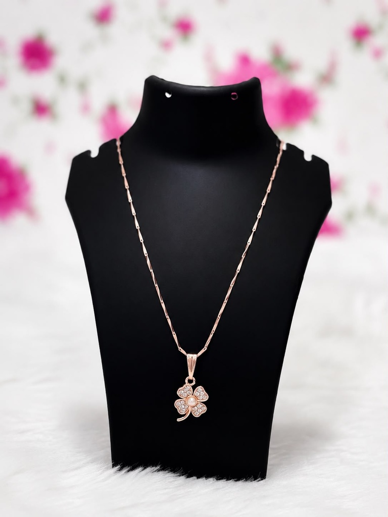 [NL009] Rose Gold Lucky Clover Pendant Necklace