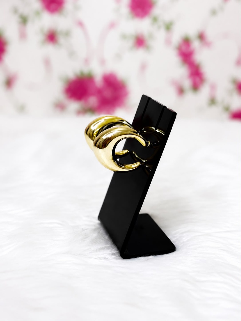 [ER019] Golden Ribbed Hoops